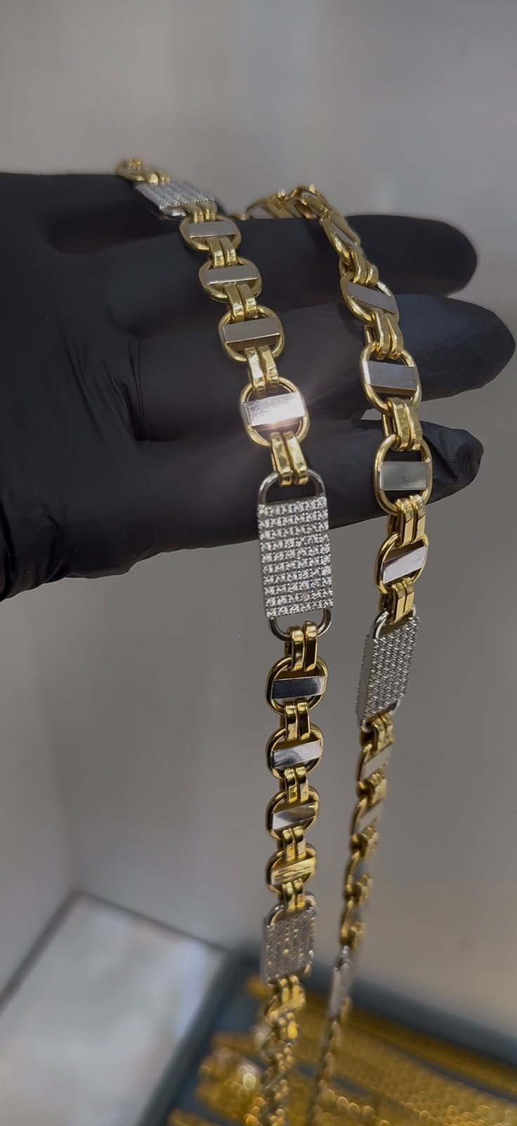 18k gouden kingsley ketting extra lang met plaaten steen, Ophalen of Verzenden, Zo goed als nieuw, Goud, Goud