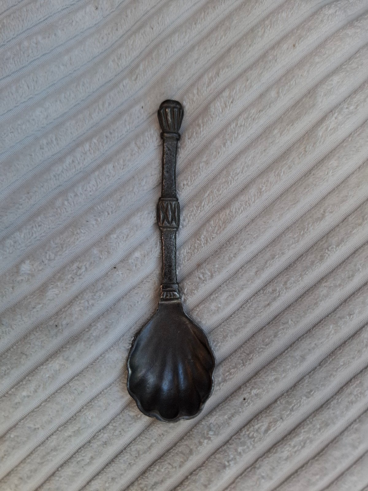 Antieke schelpvormige lepel met PEWTER ETAIN ZINN, Ophalen of Verzenden