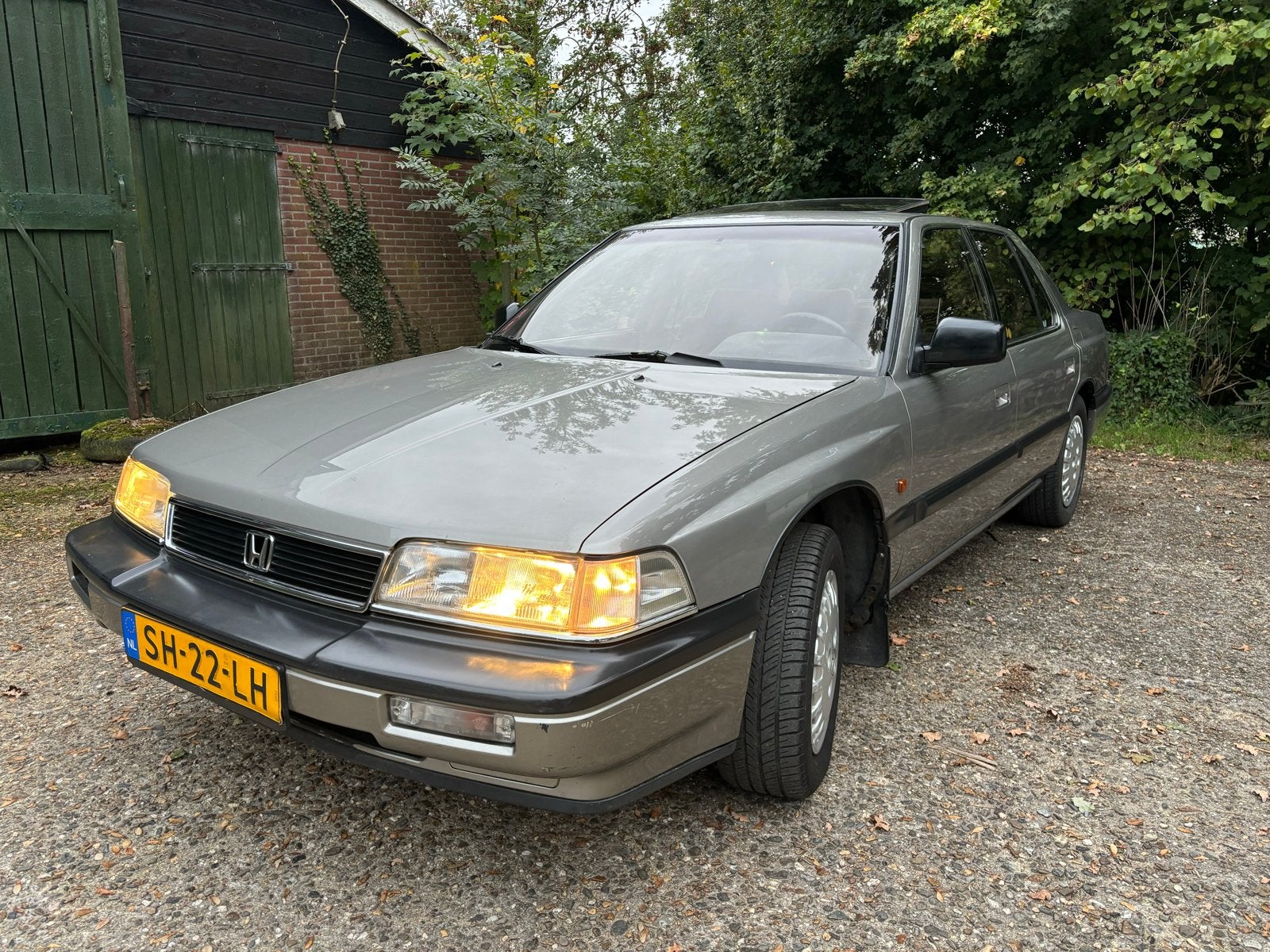 Honda Legend 2.5 I V6 1987 Wegenbelasting vrij in 2027!, Auto's, Voorwielaandrijving, 1350 kg, Legend, Origineel Nederlands