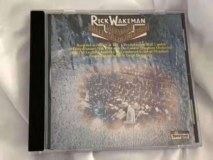CD Rick Wakeman Journey To The Centre Of The Earth 550 0612, Progressive Rock, Ophalen of Verzenden, Zo goed als nieuw, Album