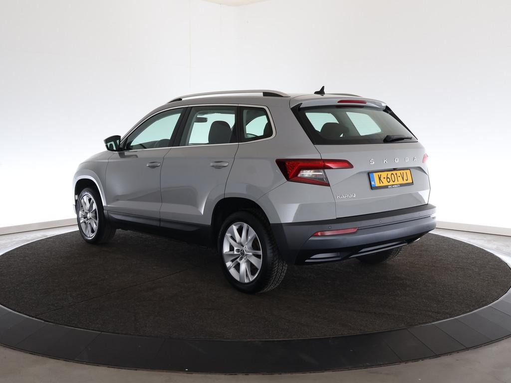 Skoda Karoq 1.5 TSI ACT Business Edition Plus | Navi | Clima, 4 cilinders, 150 pk, Leder en Stof, Automatische klimaatregeling