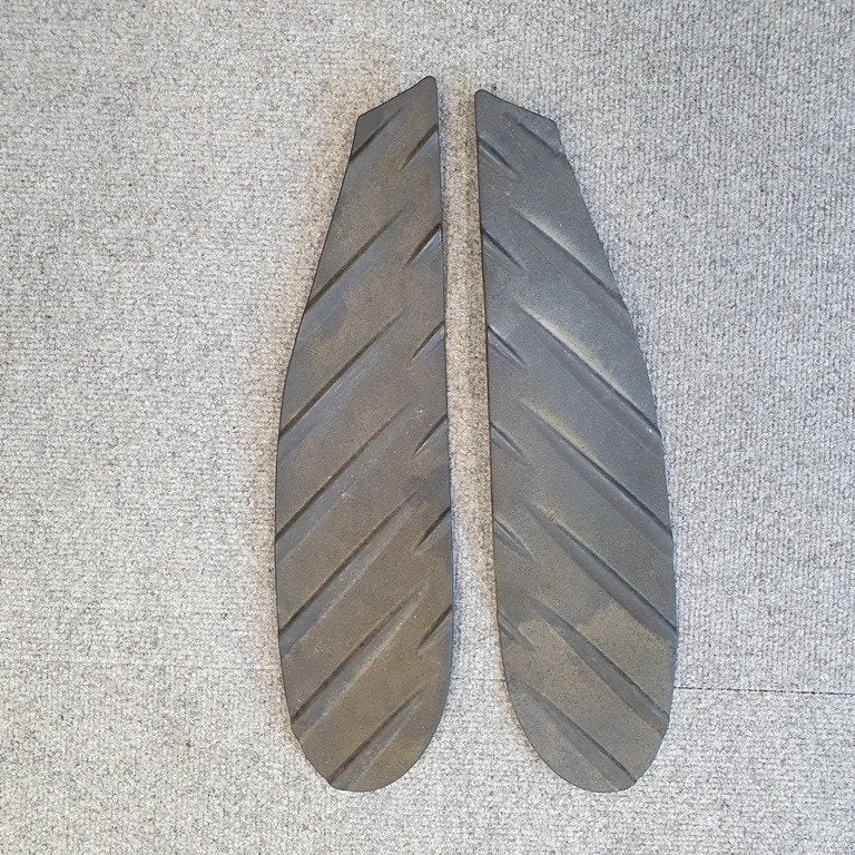 Treeplank rubbers Aprilia SR50 | SR 50 | links rechts rubber, Fietsen en Brommers, Brommeronderdelen | Scooters, Ophalen of Verzenden