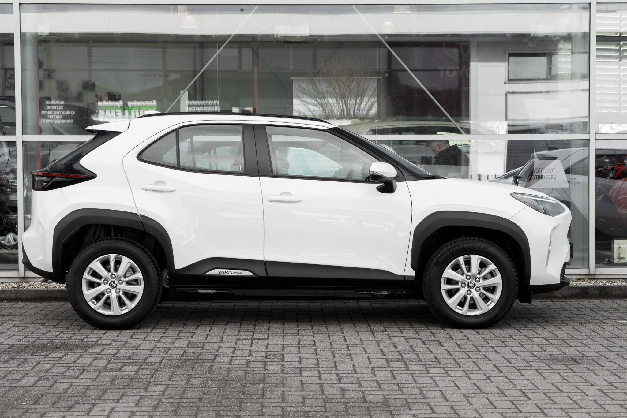 Toyota Yaris Cross 1.5 Hybrid Dynamic, Stof, Gebruikt, 116 pk, 1490 cc