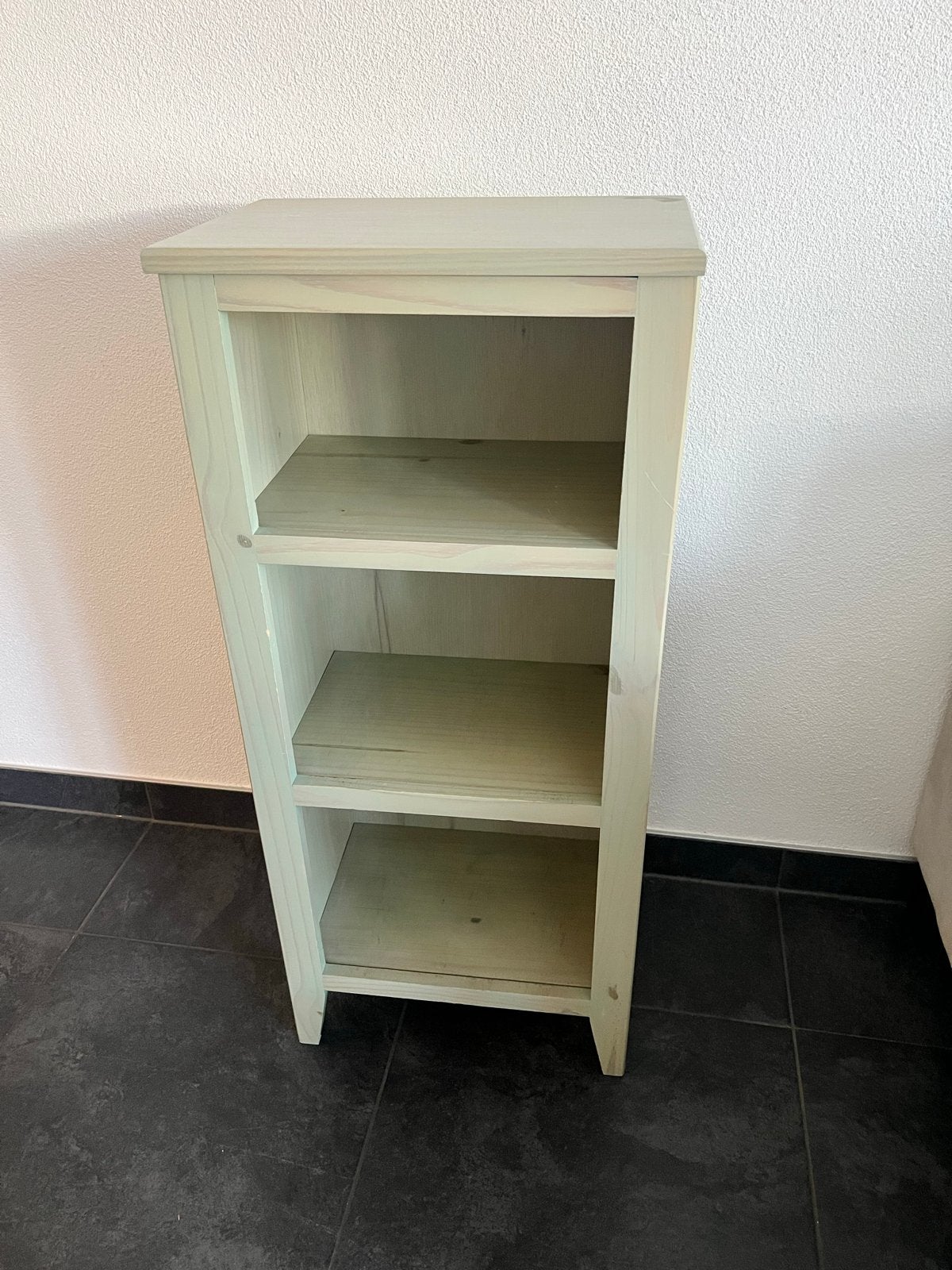 Houten Boekenkast met 3 Planken - Lichtgroen, Ophalen, Met plank(en), Minder dan 50 cm, Gebruikt