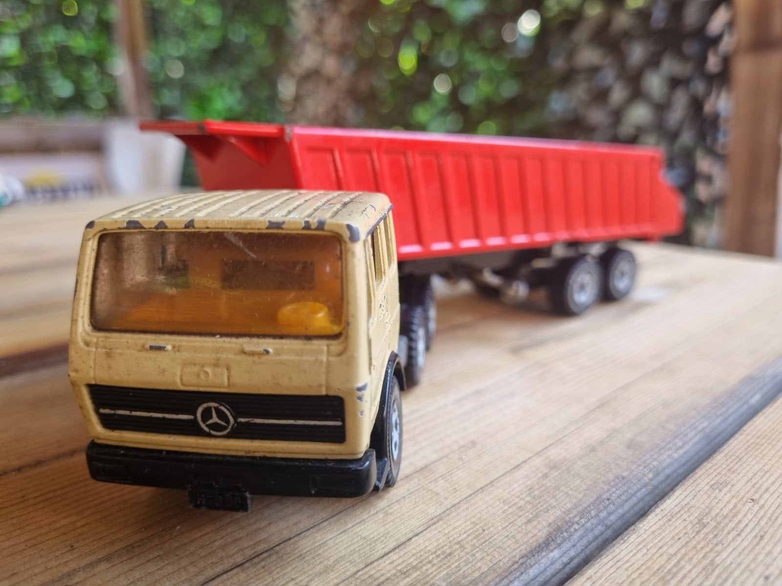 Vintage Siku Mercedes-Benz kiepwagen met oplegger, Ophalen of Verzenden, Gebruikt, Bus of Vrachtwagen, SIKU