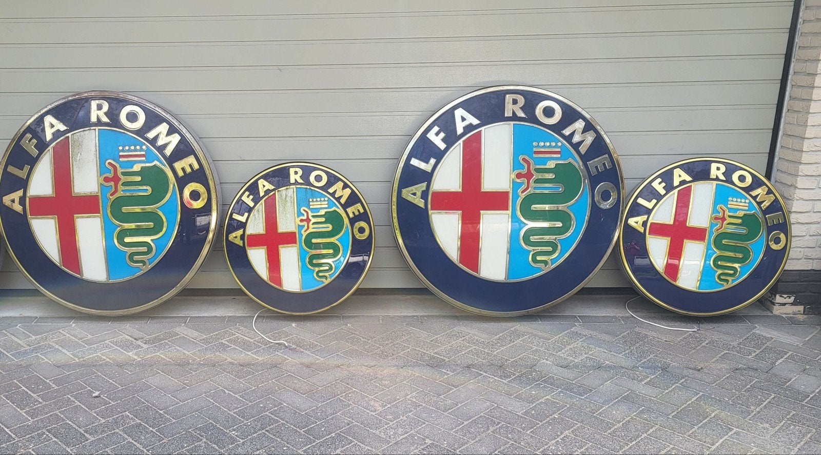 Alfa Romeo Lichtbakken - 120cm en 83cm, Verzamelen, Gebruikt, Lichtbak of (neon) lamp, Onbekend, Ophalen of Verzenden