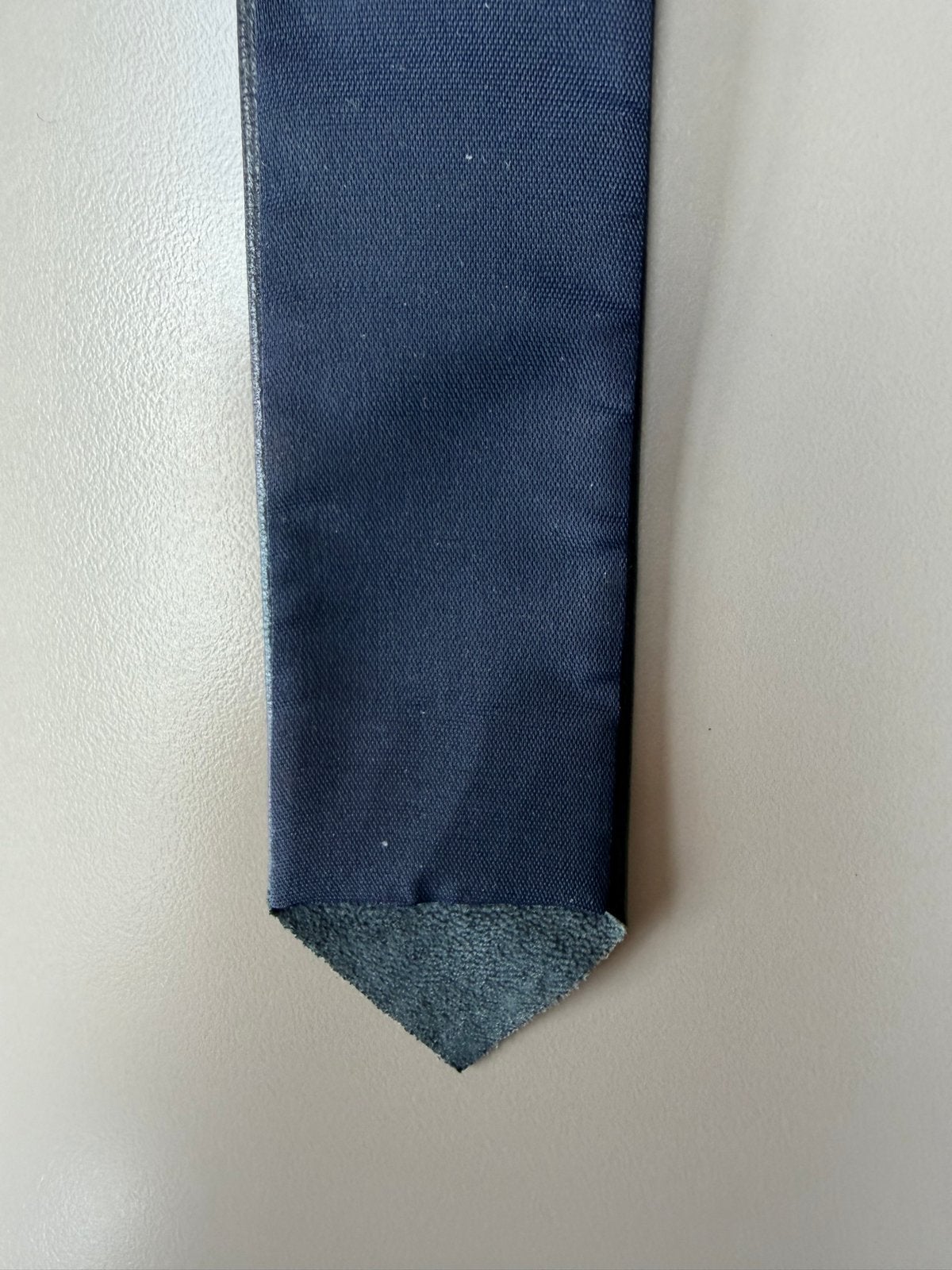Donkerblauwe Leren Stropdas, Ophalen of Verzenden, Zo goed als nieuw, Blauw, Effen