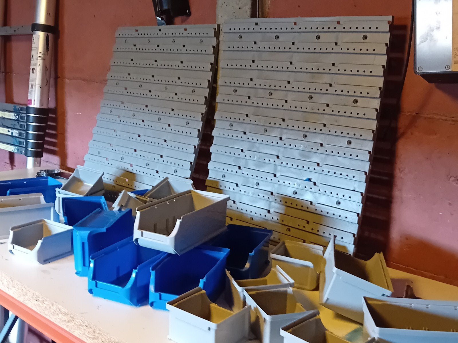 Bakjes voor schroefjes e.d, Ophalen of Verzenden
