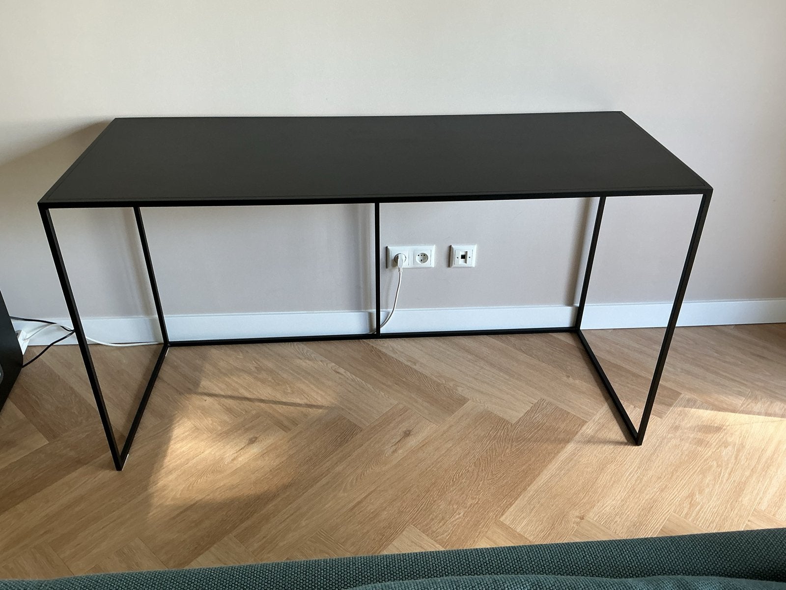 Design bureau/werkplek woonkamer - zwart staal, Table du Sud, Ophalen, Metaal, Zo goed als nieuw, Overige typen