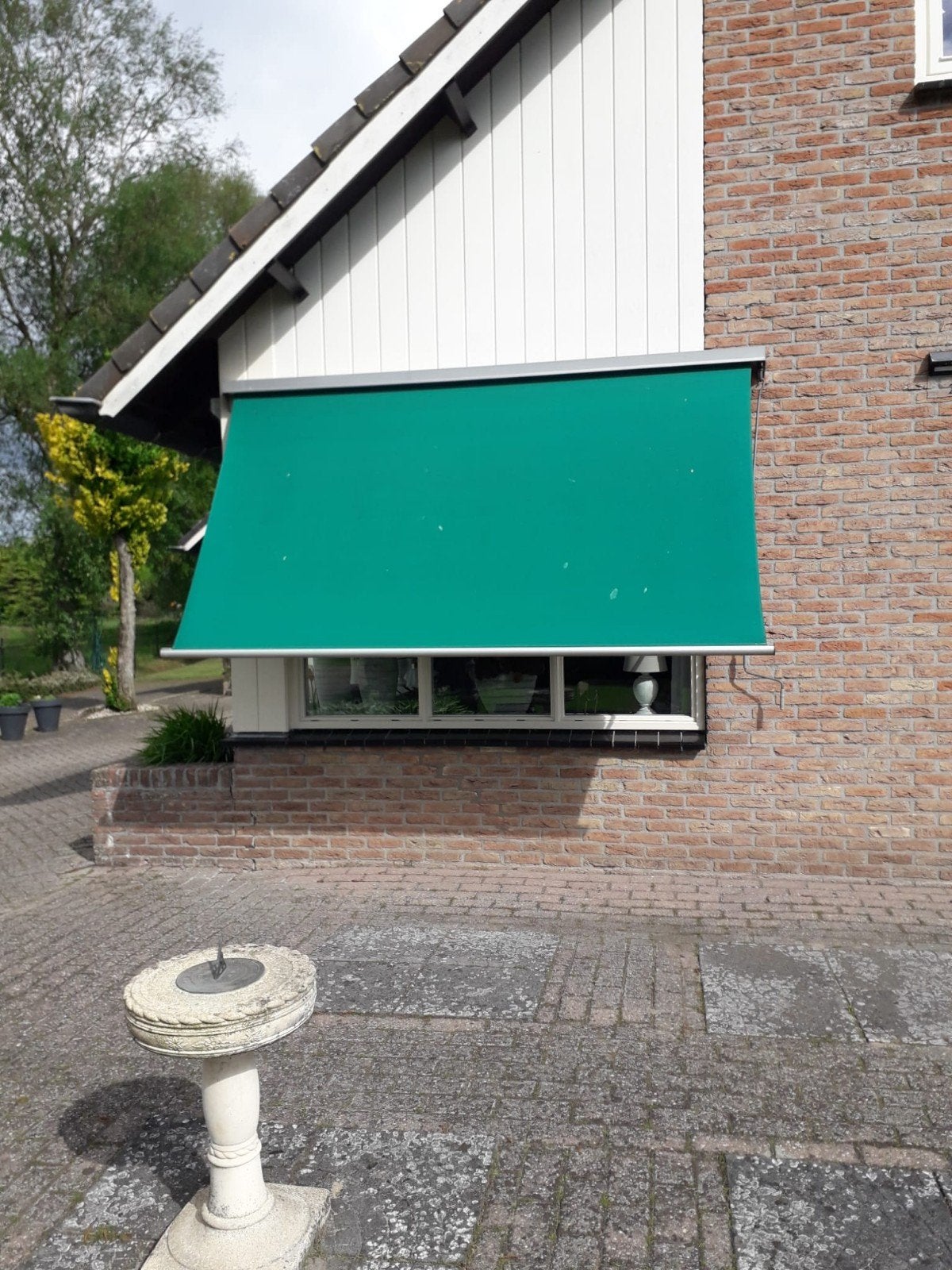 Zonnescherm, Ophalen, Knikarmscherm
