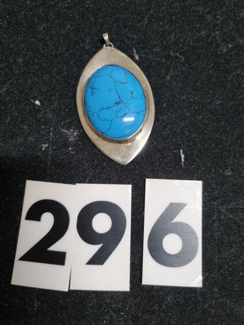 -	S296 kettinghanger zilverkleurig met turquoise steen, Ophalen of Verzenden, 'T Olde Gre-j, Info@toldegrej.nl, Endepoelstraat 20f Didam