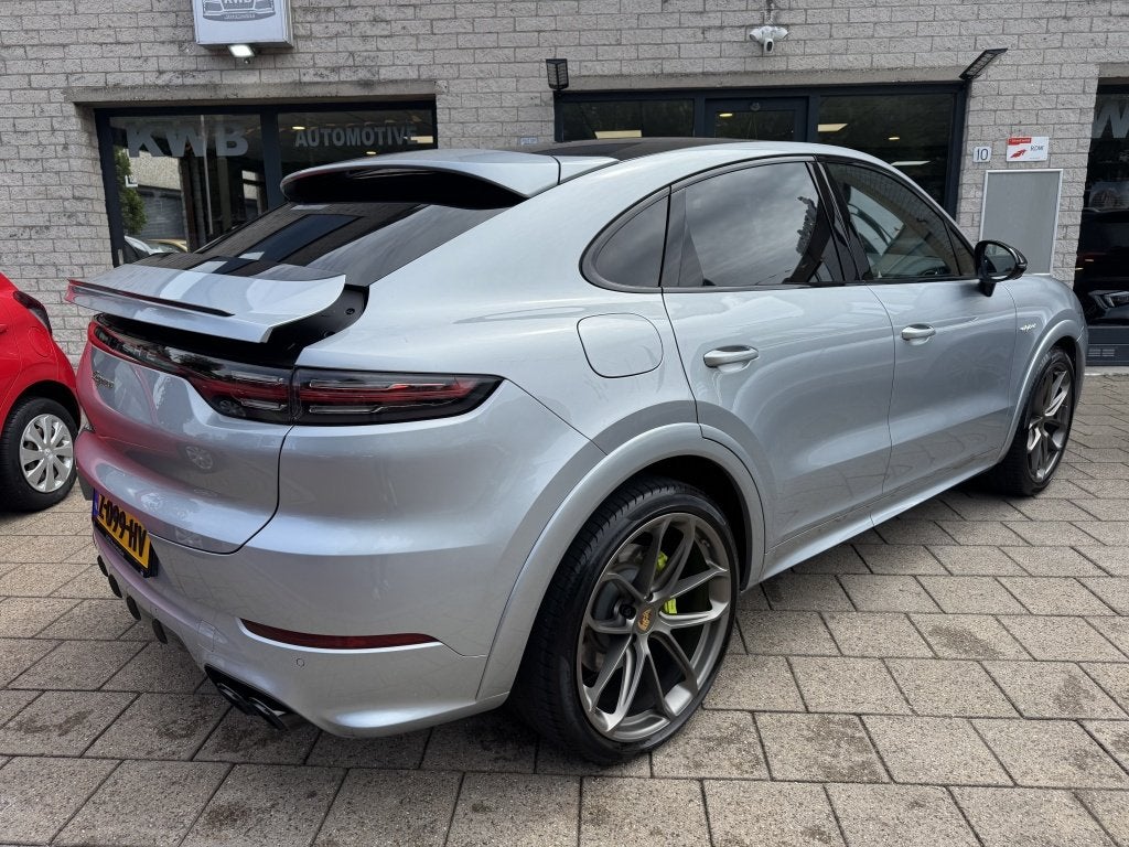 Porsche Cayenne Coupé 3.0 E-Hybrid Lightweight Carbon Trekh, Auto's, Porsche, Automaat, Cayenne, 14 kWh, Gebruikt