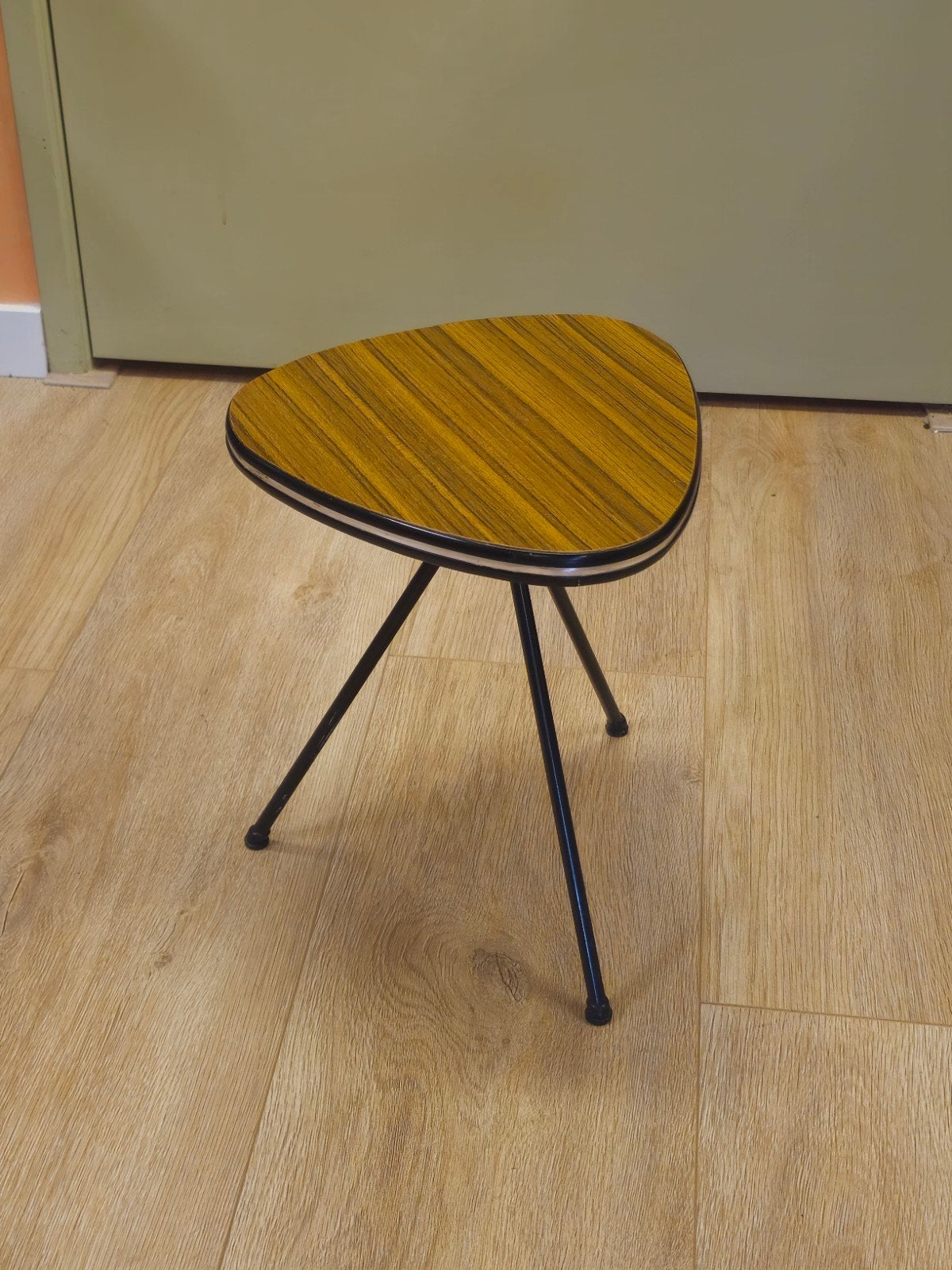 Vintage Bijzettafeltje Plantentafeltje Tafeltje Bijzettafel, Huis en Inrichting, Minder dan 55 cm, Ophalen of Verzenden, Nvt, Overige vormen
