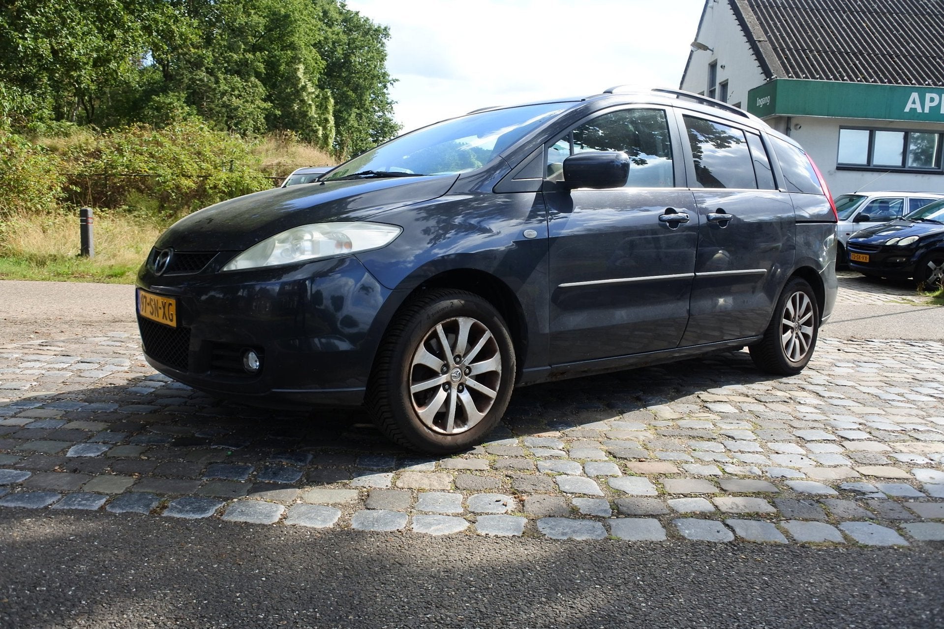 Mazda 5 1.8 Executive 7 pers. airco nw apk 10-9-2027 goed ri, Auto's, Stof, Gebruikt, 1370 kg, 4 cilinders