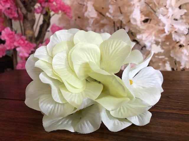 Kunstbloemen nieuw crème decoratie bloemstukken DIY carnaval, Binnen, 3811JM, Info@rodebeagle.nl, Rode Beagle kunstbloemen