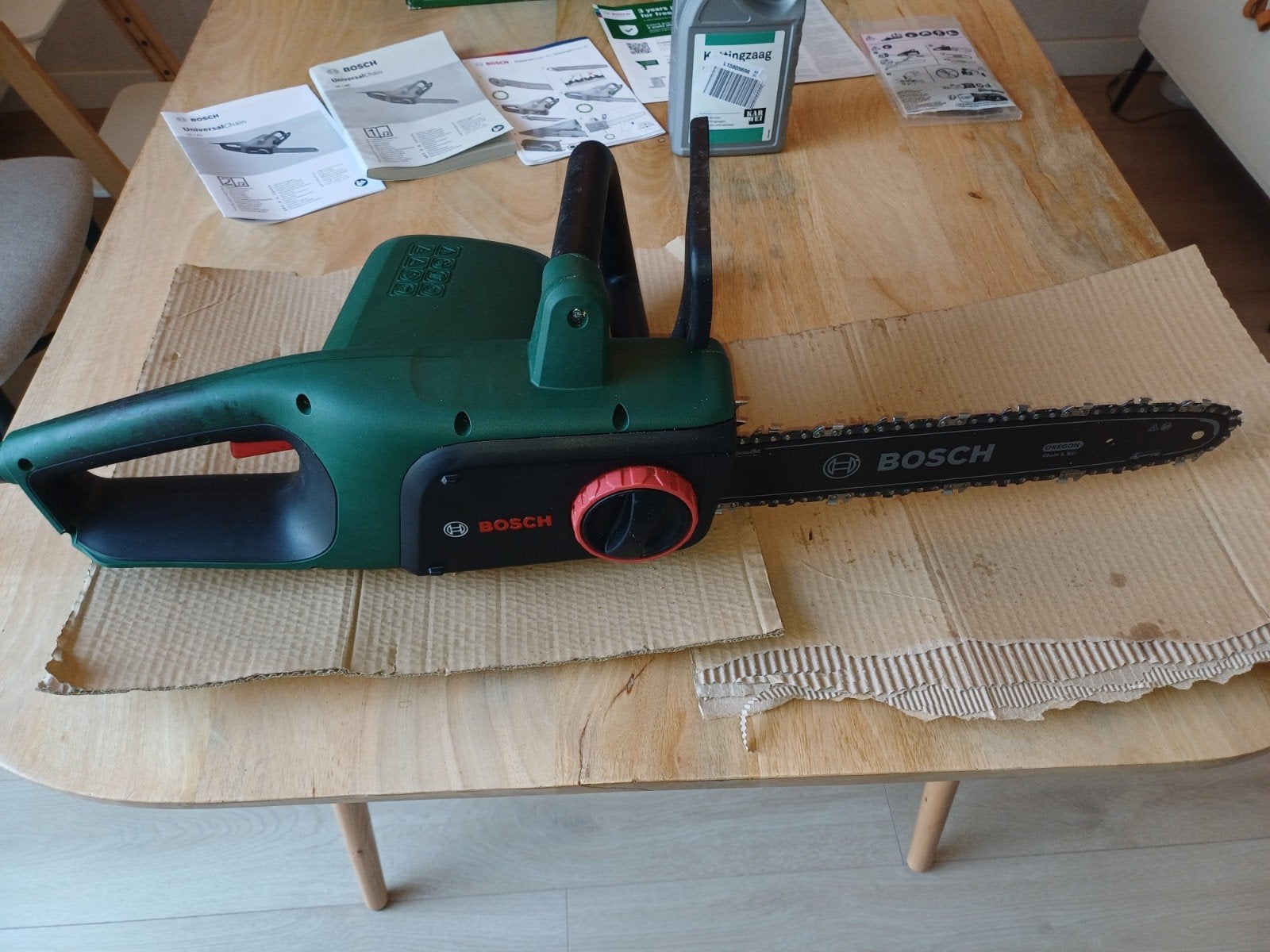 Kettingzaag (elektrisch). Bosch universele zaag 35 cm, Tuin en Terras, Ophalen of Verzenden, Zo goed als nieuw, Elektrisch, Bosch