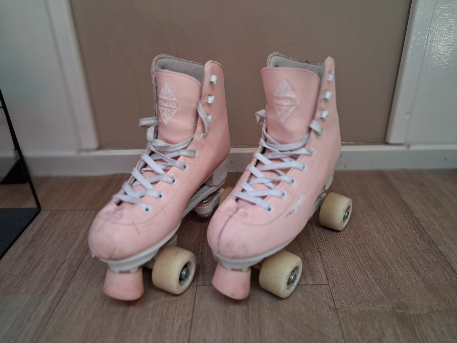 Roze retro rolschaatsen - Maat 39, Ophalen of Verzenden, Gebruikt, Dames