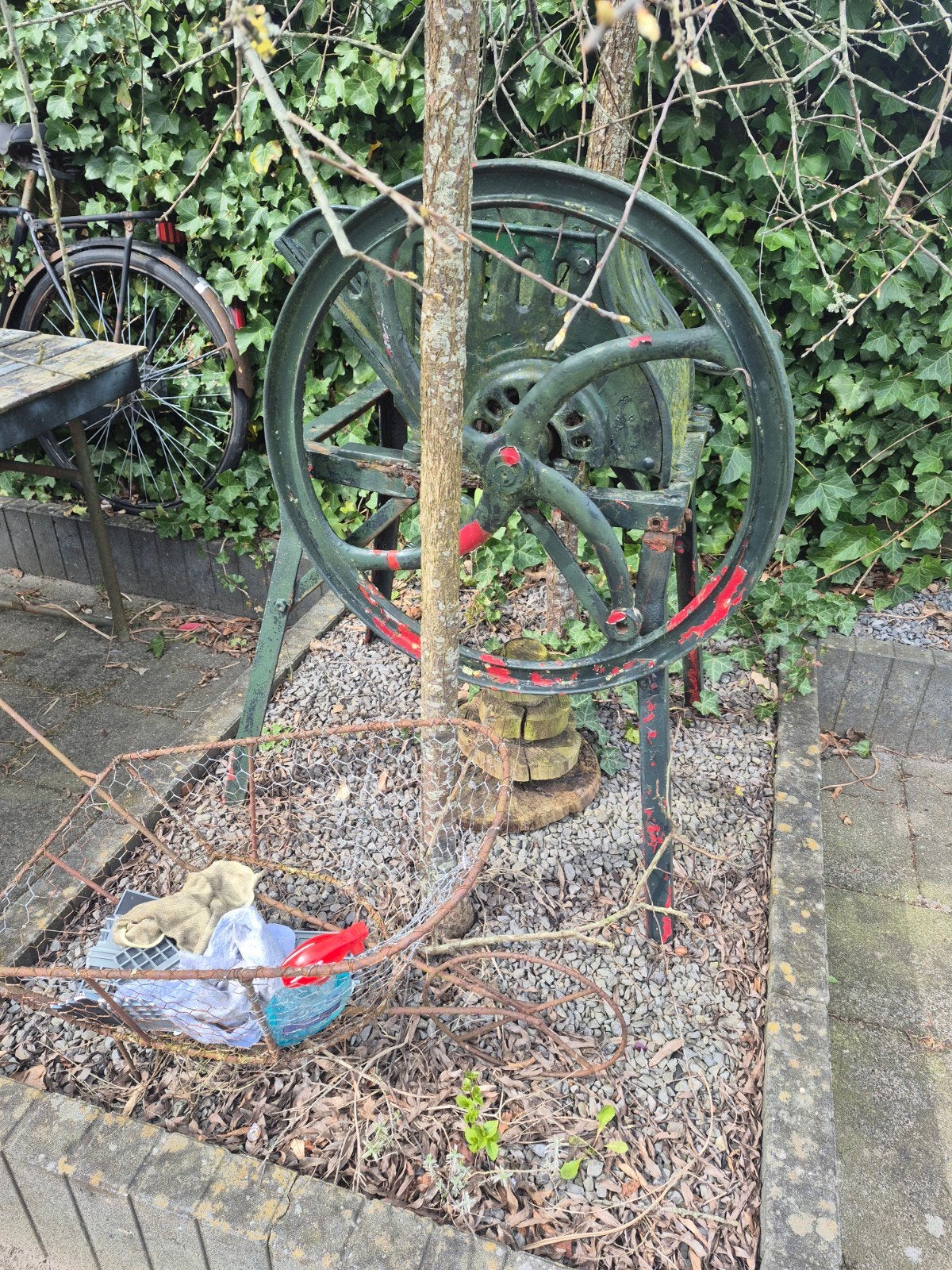 Oude bietenmolen plantenbak, Tuin en Terras, Bloembakken en Plantenbakken, Ophalen, Gebruikt, Rond, Hout
