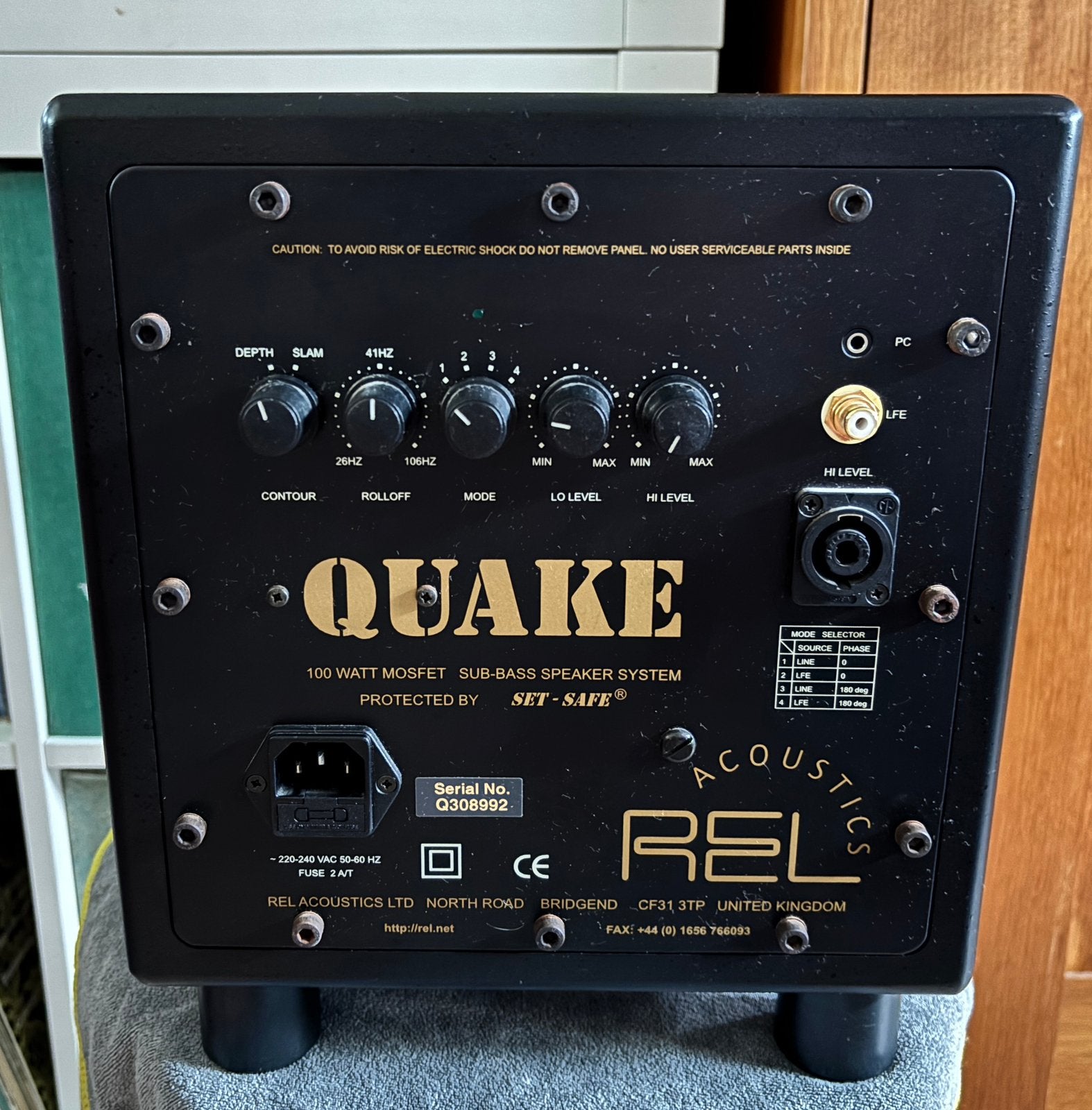 REL Quake subwoofer, Ophalen, Zo goed als nieuw, Subwoofer, Overige merken