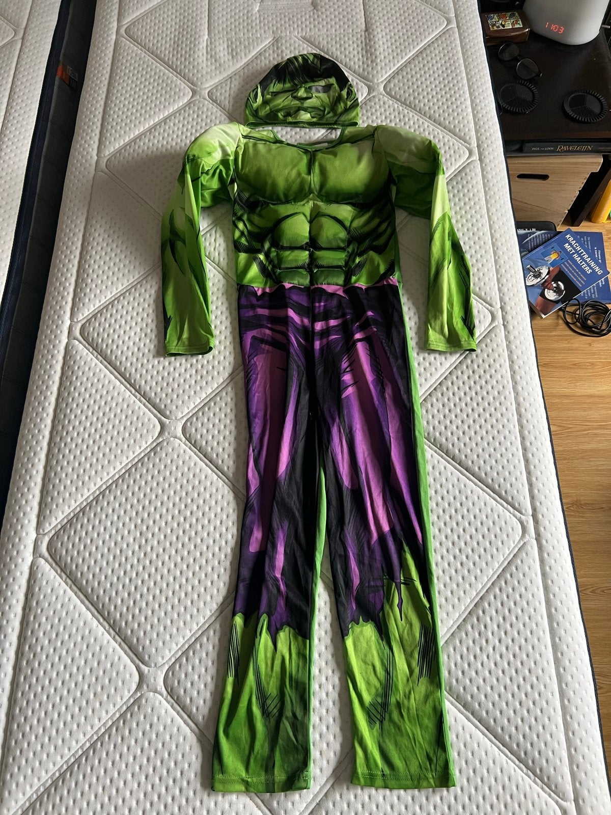 Hulk kostuum H&M maat 122/128, Ophalen, Zo goed als nieuw, 122 t/m 128, Jongen of Meisje