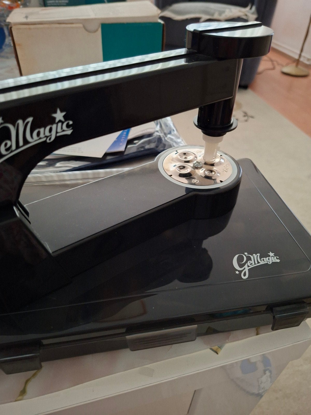 GelMagic Machine met uitgebreide set studs en accessoires, Hobby en Vrije tijd, Nieuw, Meerkleurig, Herbruikbaar, Overige merken