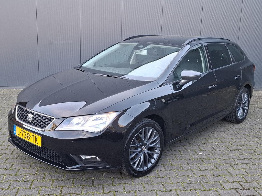 Seat Leon ST 1.2 TSI Business / LEDER / AUTOMAAT / CARPLAY /, Auto's, Seat, Gebruikt, 4 cilinders, Leon, Zwart