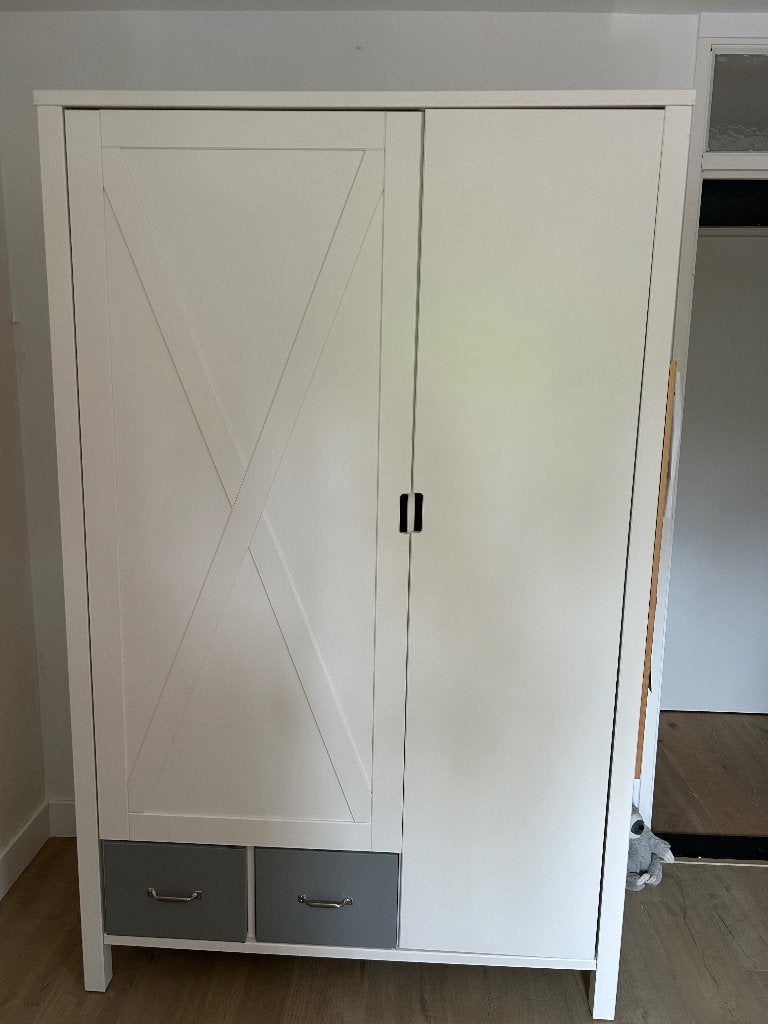 Kledingkast en commode, Ophalen, Gebruikt, Kast, 50 tot 70 cm
