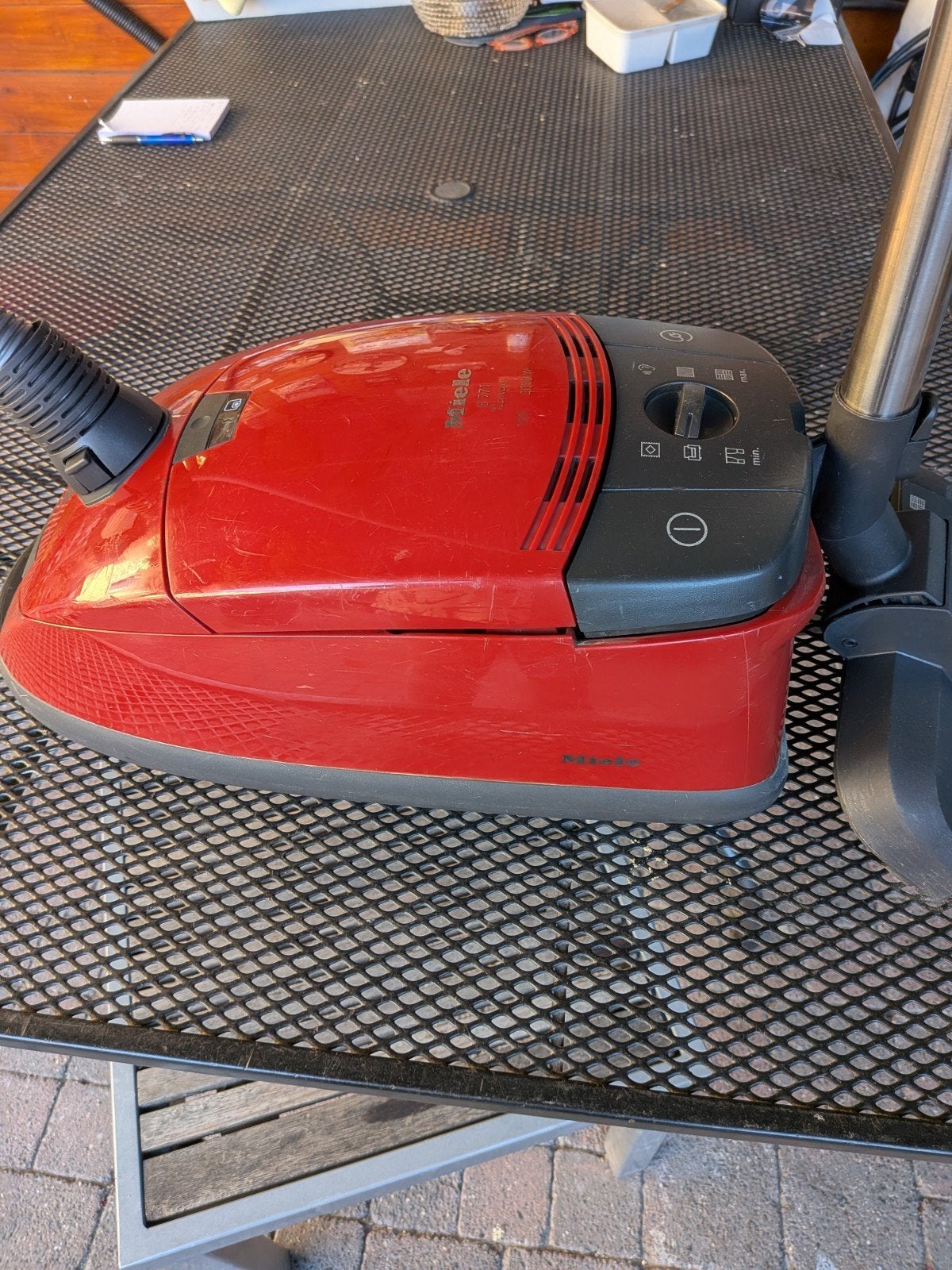 Miele stofzuiger, Witgoed en Apparatuur, Ophalen of Verzenden, 1600 tot 2000 watt