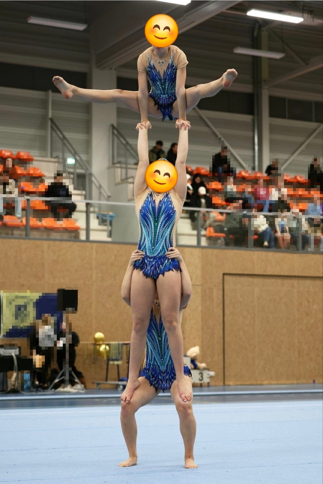 Trio acropakjes maat M/L, M/L en 158, Maat 36 t/m 42, Ophalen of Verzenden, Zo goed als nieuw, Overige typen
