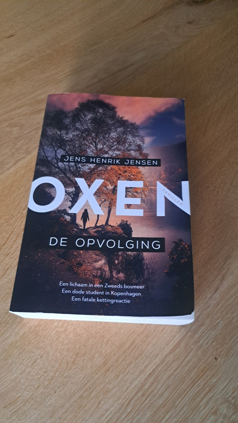 Oxen 7 - De Opvolging (Jens Henrik Jensen), Gelezen, Ophalen of Verzenden, Nederland, Jens henrik jensen