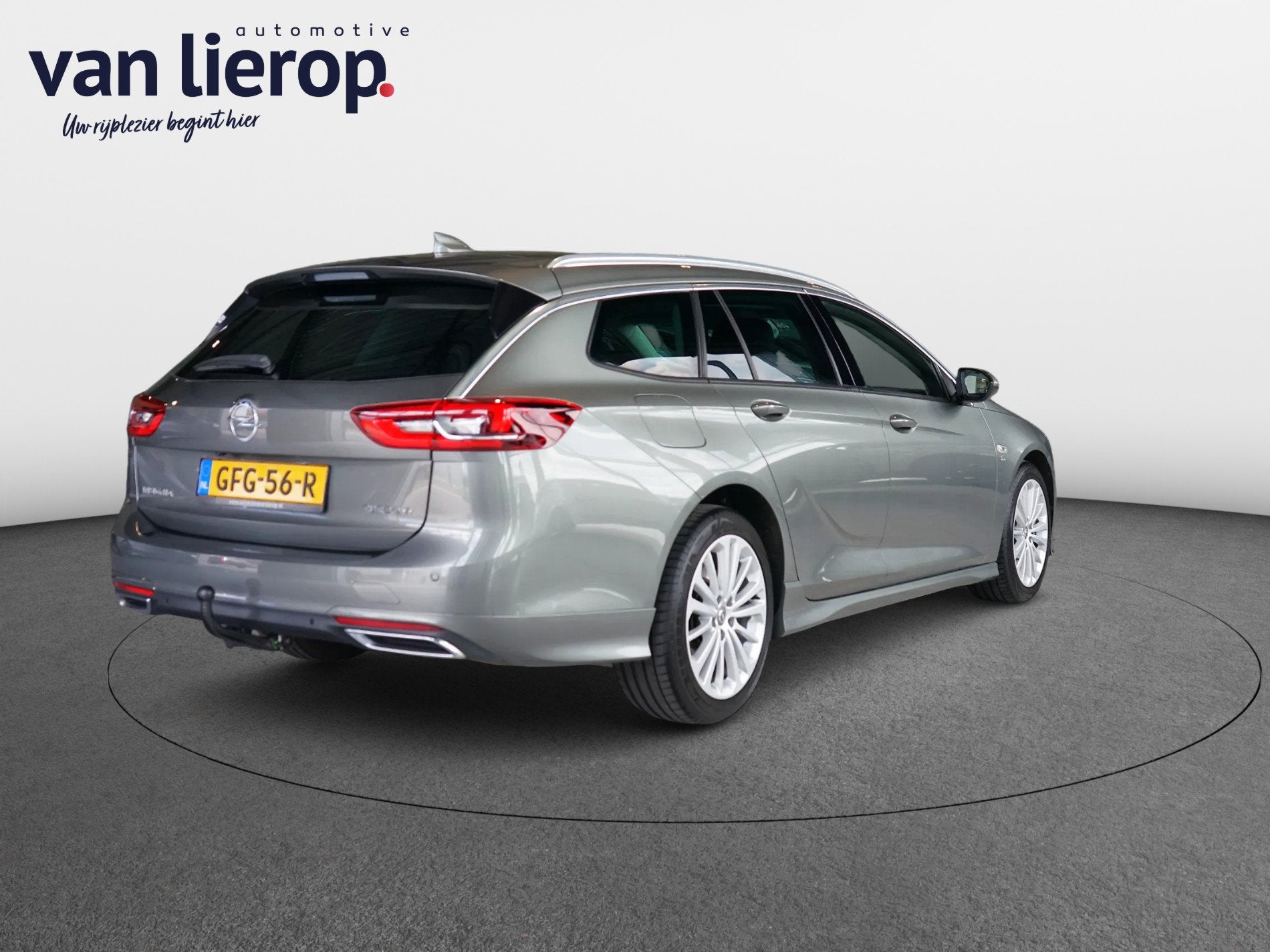 Opel Insignia Sports Tourer 2.0 Turbo 4x4 Innovation|TREKHAA, Auto's, Opel, Automaat, Gebruikt, 4 cilinders, 1655 kg
