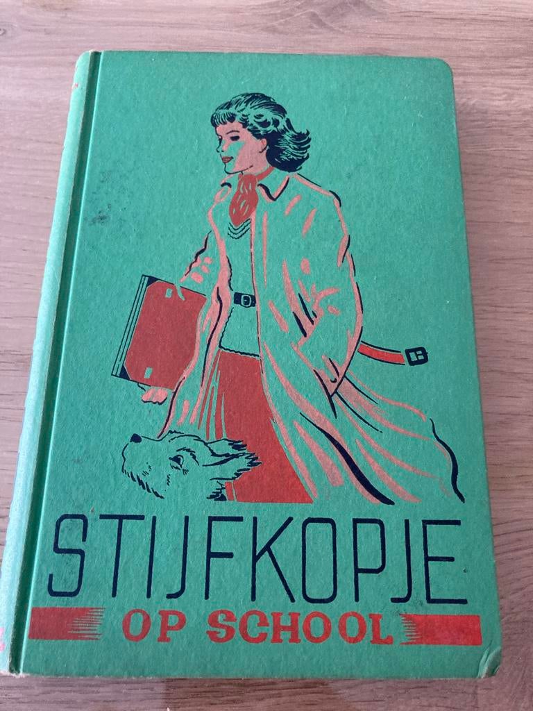 Stijfkopje op school - Emmy van Rhoden (vintage), Boeken, Ophalen of Verzenden, Gelezen, Fictie