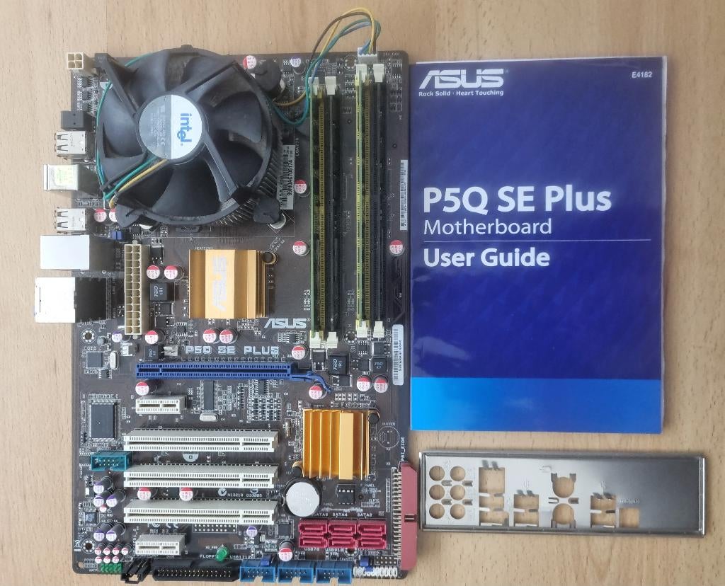 Asus P5Q SE PLUS ,processor, geheugen, Zo goed als nieuw, DDR2, ATX, Intel