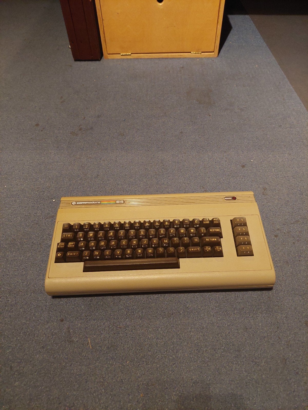 Nette commodore 64, Ophalen of Verzenden