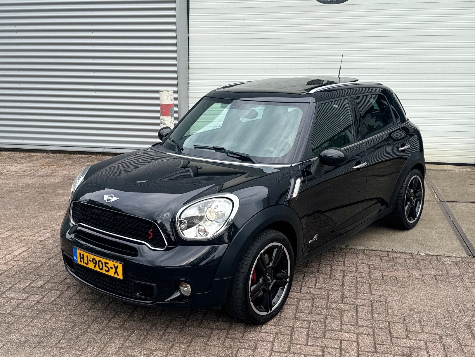 Mini Countryman 1.6 Cooper S All4 2011 Zwart, Auto's, Mini, 15 km/l, 750 kg, 4 stoelen, Zwart