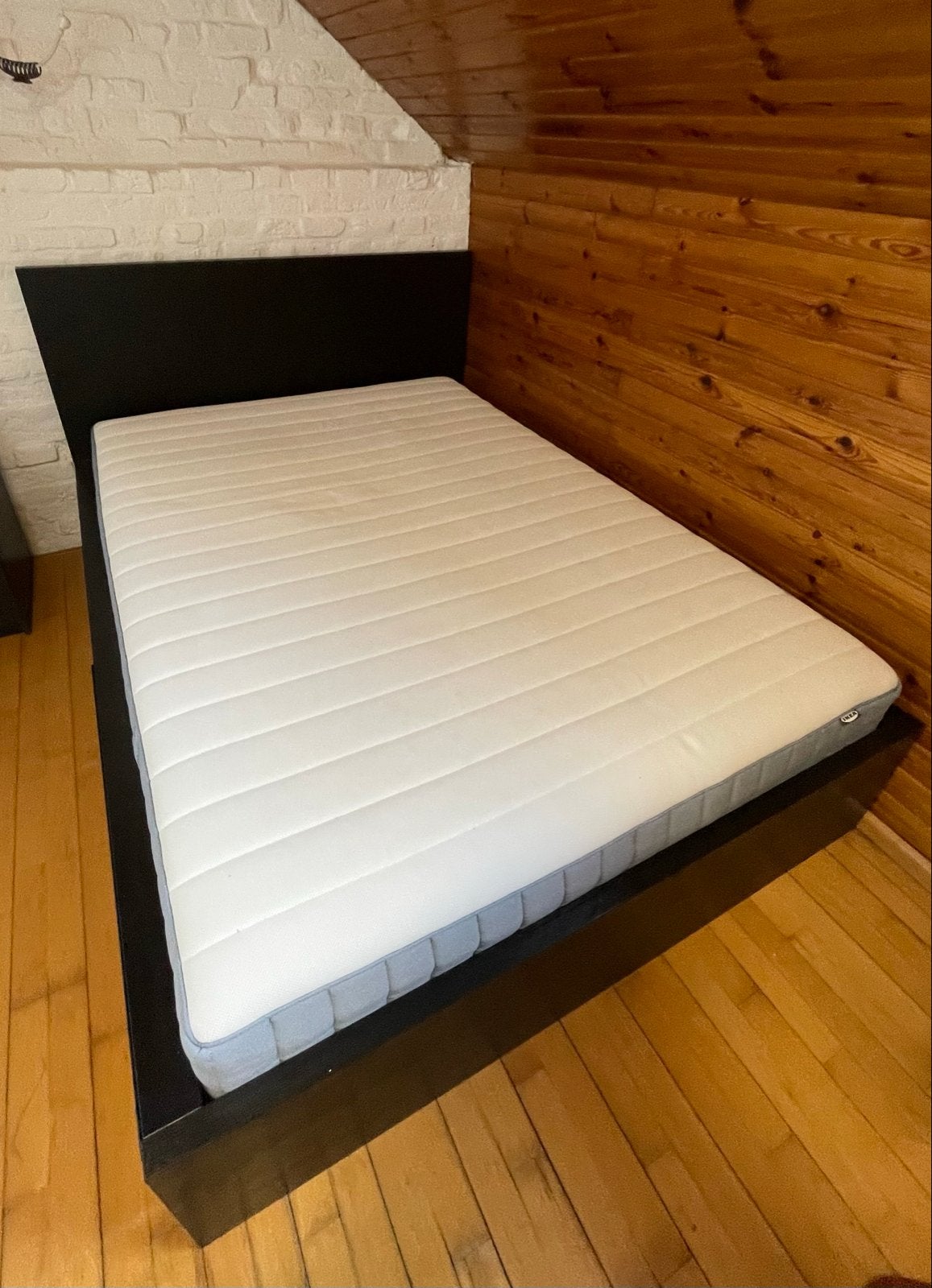 IKEA Malm bed (140x200) met matras en slaapbank Lycksele, Ophalen, Gebruikt, Zwart, Tweepersoons