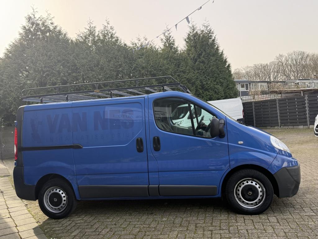 Renault Trafic 2.0 dCi T27 L1H1Bl.E (bj 2014), Auto's, Parkeersensor, Euro 5, 4 cilinders, Bedrijf