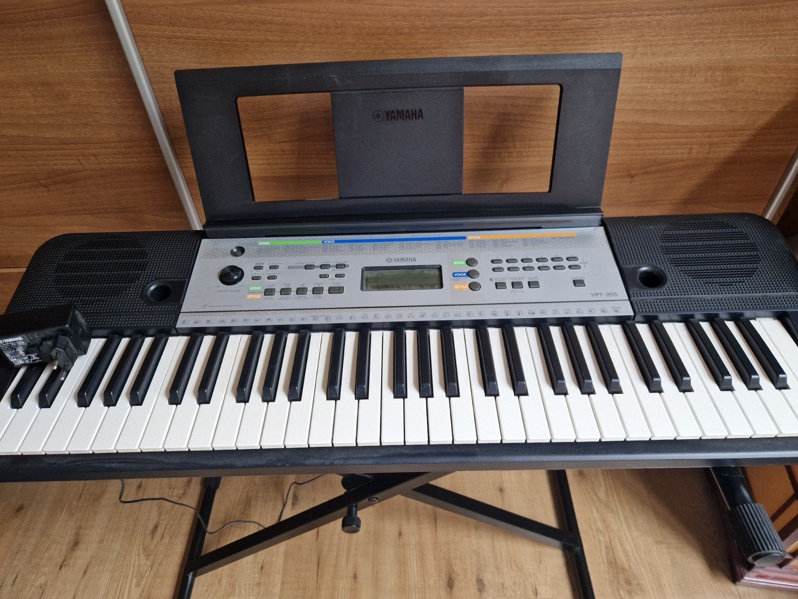 Yamaha YPT-255 Keyboard - incl. standaard Ideaal voor beginn, Muziek en Instrumenten, Ophalen, Yamaha, Met standaard, 61 toetsen