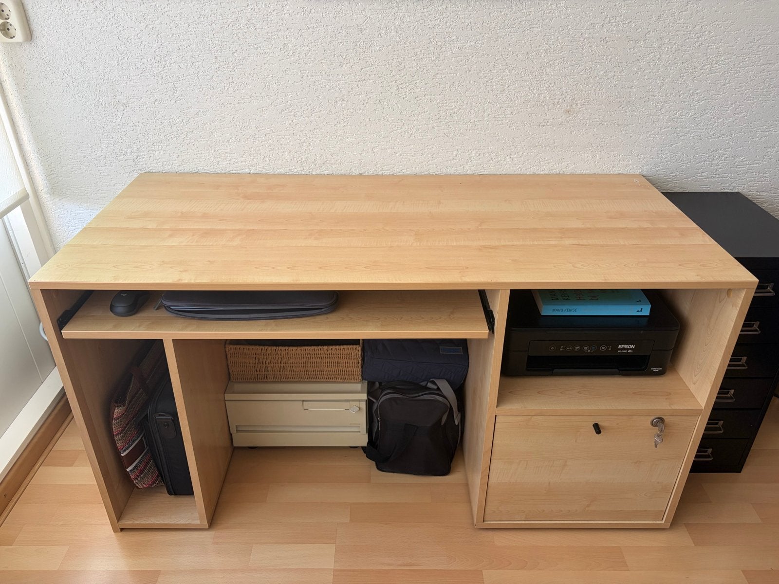 Praktisch computerbureau met opbergruimte, Huis en Inrichting, Ophalen, Opbergruimte, Hout, 137 cm