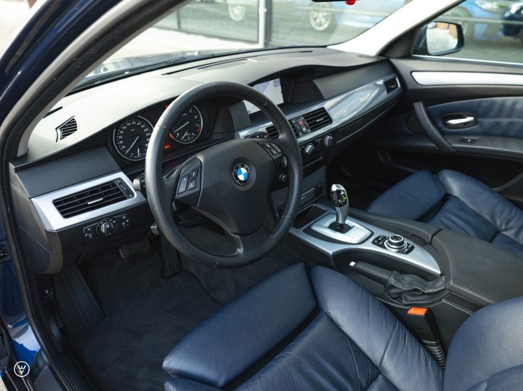 Bmw 5-SERIE 525i Touring LCI Aut. - Prof navi, comf.stl., Achterwielaandrijving, Gebruikt, Blauw, 2996 cc