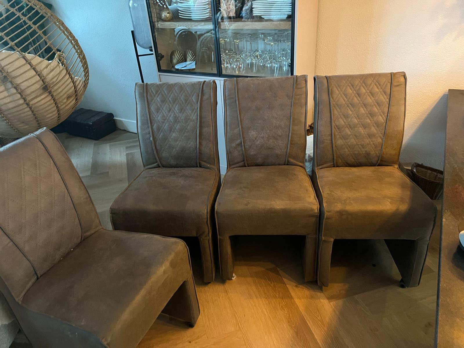 Eetkamerstoelen taupe grijs, Ophalen of Verzenden, Zo goed als nieuw, Grijs, Vier