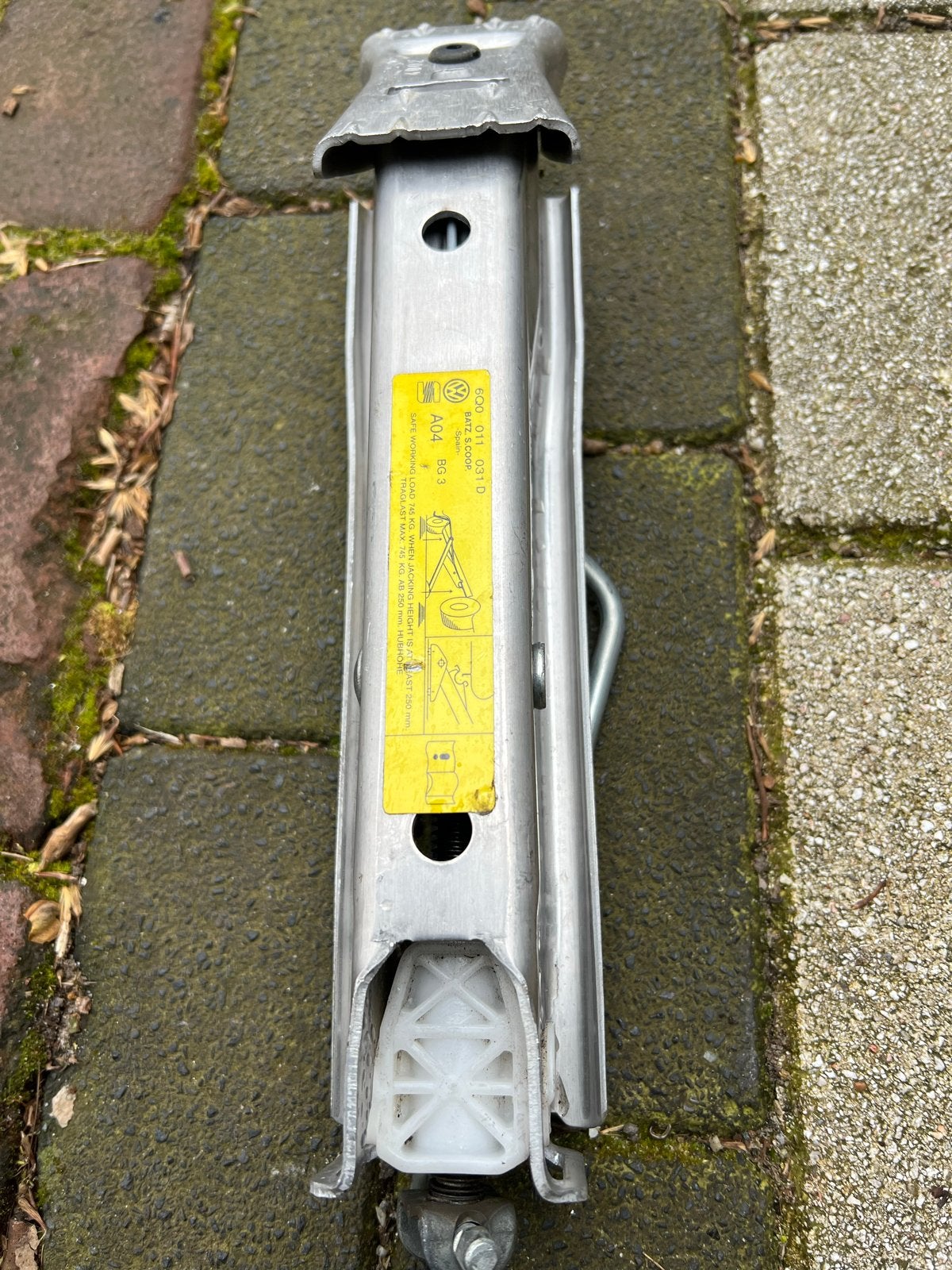 Krik voor auto - Volkswagen (6Q0 011 031 D), Auto diversen, Ophalen of Verzenden, Gebruikt, Manueel, Schaarkrik