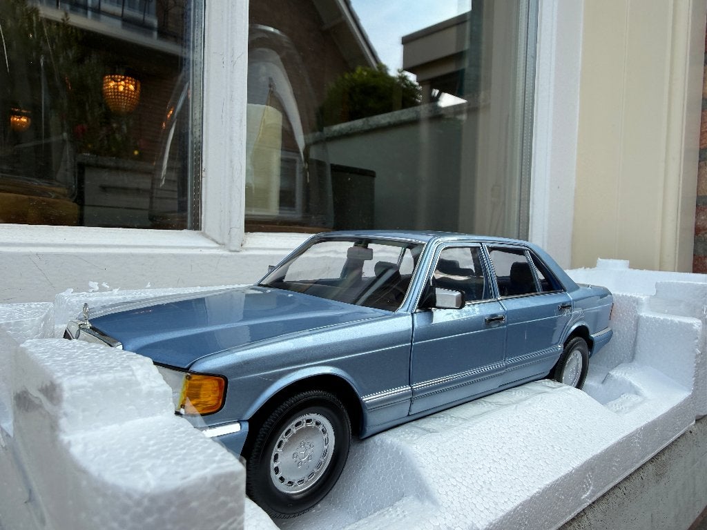 1:18 Mercedes W126 560 SEL Pearl Blue 1991 Norev 183464, Auto, Norev, 70-72 Av. de Bohlen, Vaulx-en-Velin, 69120, France, Norev