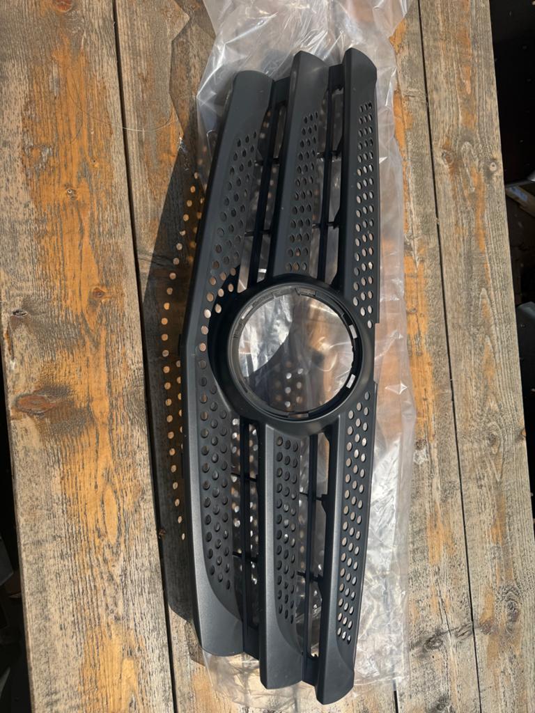 Mercedes Vito W447 Grill, Auto-onderdelen, Carrosserie en Plaatwerk, Ophalen, Voor, ., Mercedes-Benz