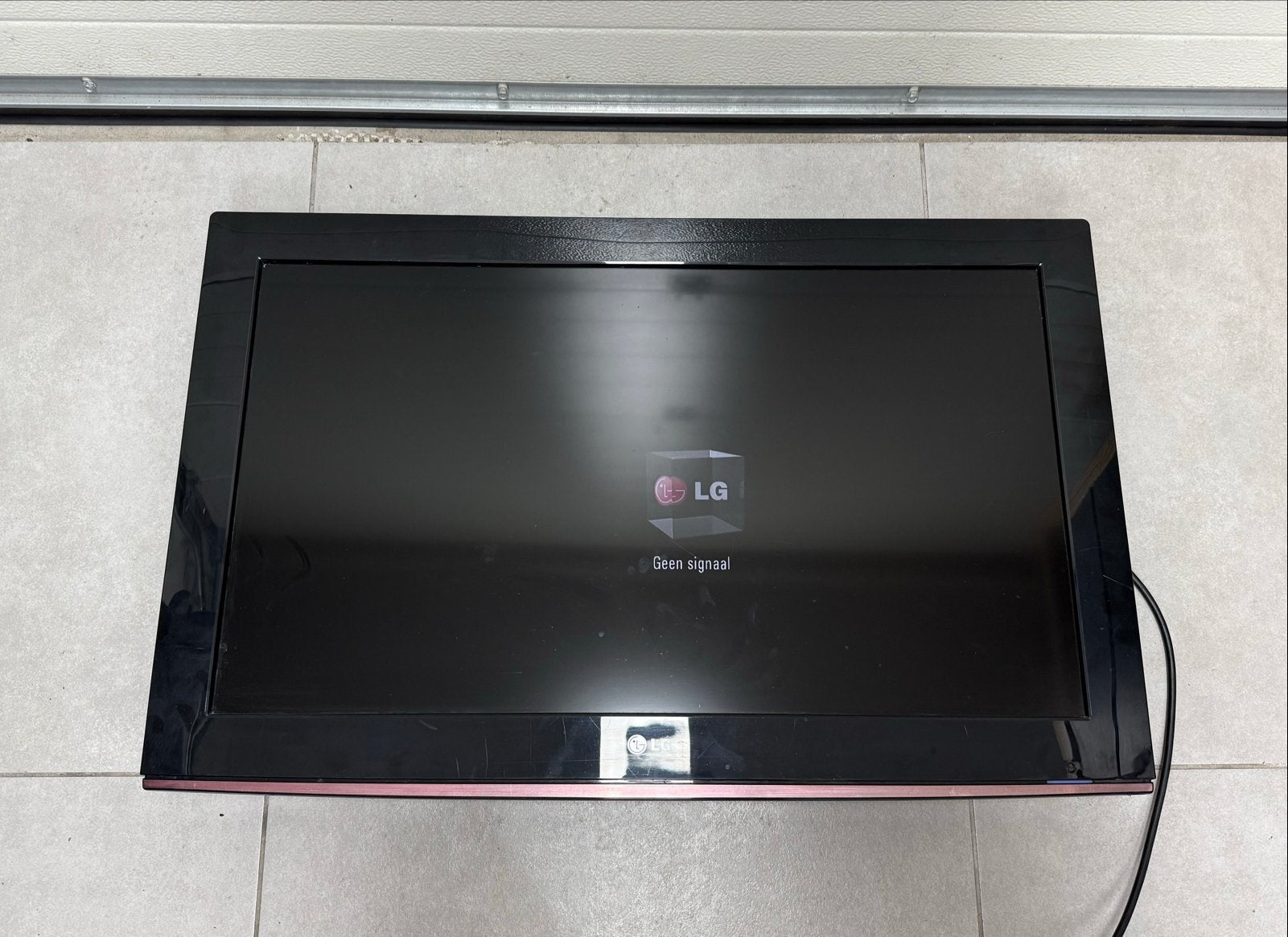 LG 32LD350 LCD TV - 81 cm (32 inch), Ophalen, Gebruikt, 50 Hz, 80 tot 100 cm