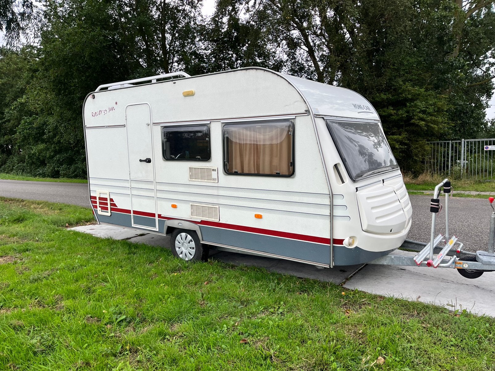 Home-Car Racer 39  sun met stapelbed en voortent, Home-car, Stapelbed, Luifel, Treinzit
