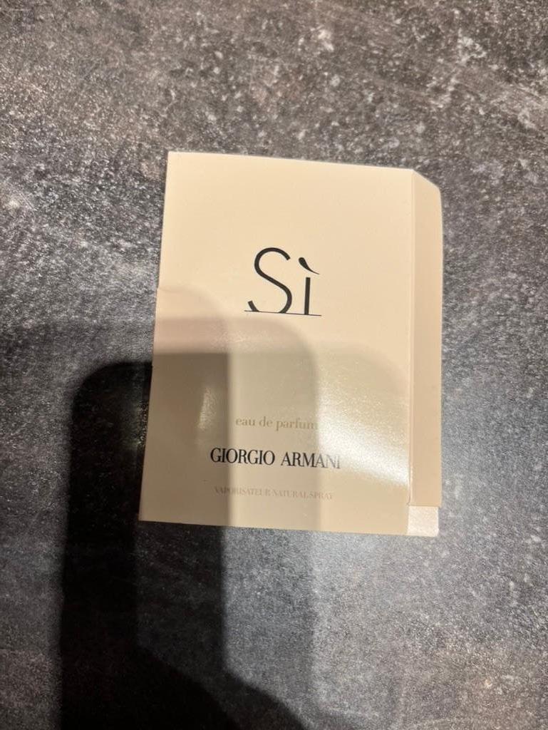 Nieuw Si parfum sample, Verzenden, Nieuw