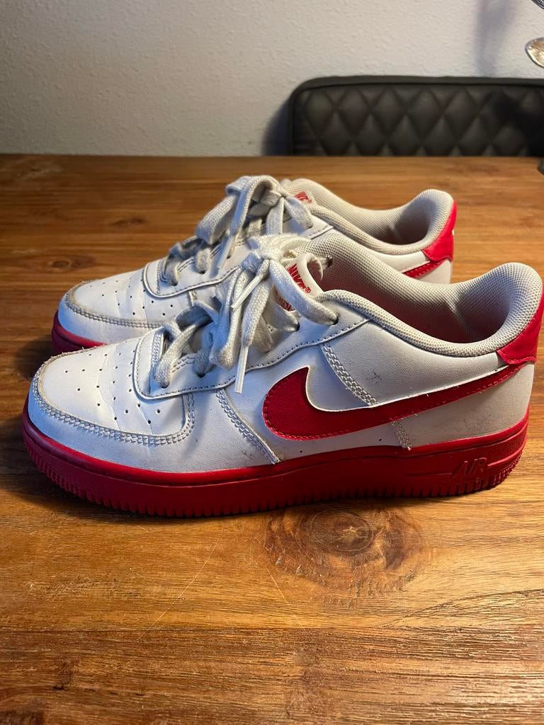 Mooie Nike Air Force 1 (maat 37,5), Ophalen of Verzenden, Zo goed als nieuw, Jongen of Meisje, Sportschoenen