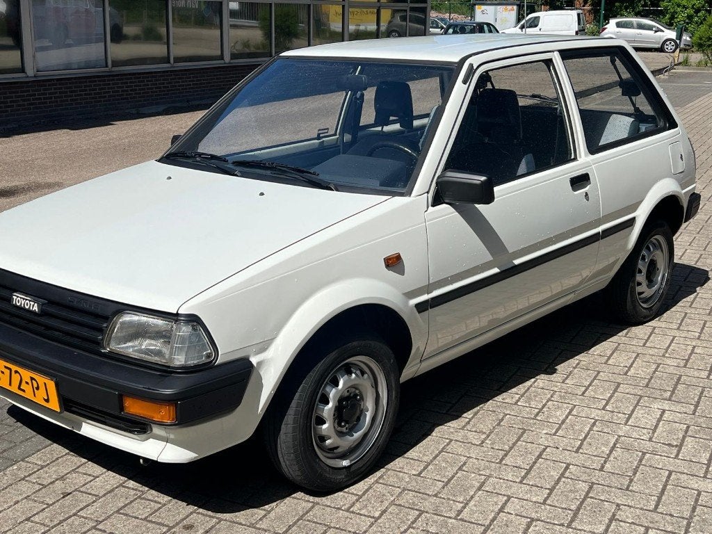 Topstaat! Toyota Starlet 1.0 DX 3-DRS 1985 Wit 5-BAK, foto 2
