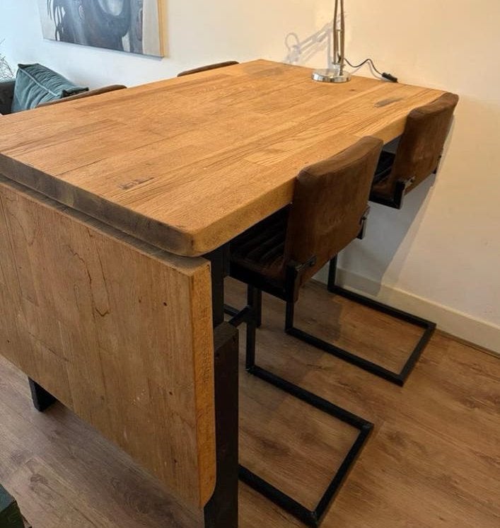 Mooie bar met 4 bijpassende krukken, Ophalen, Gebruikt, Inclusief barstoelen